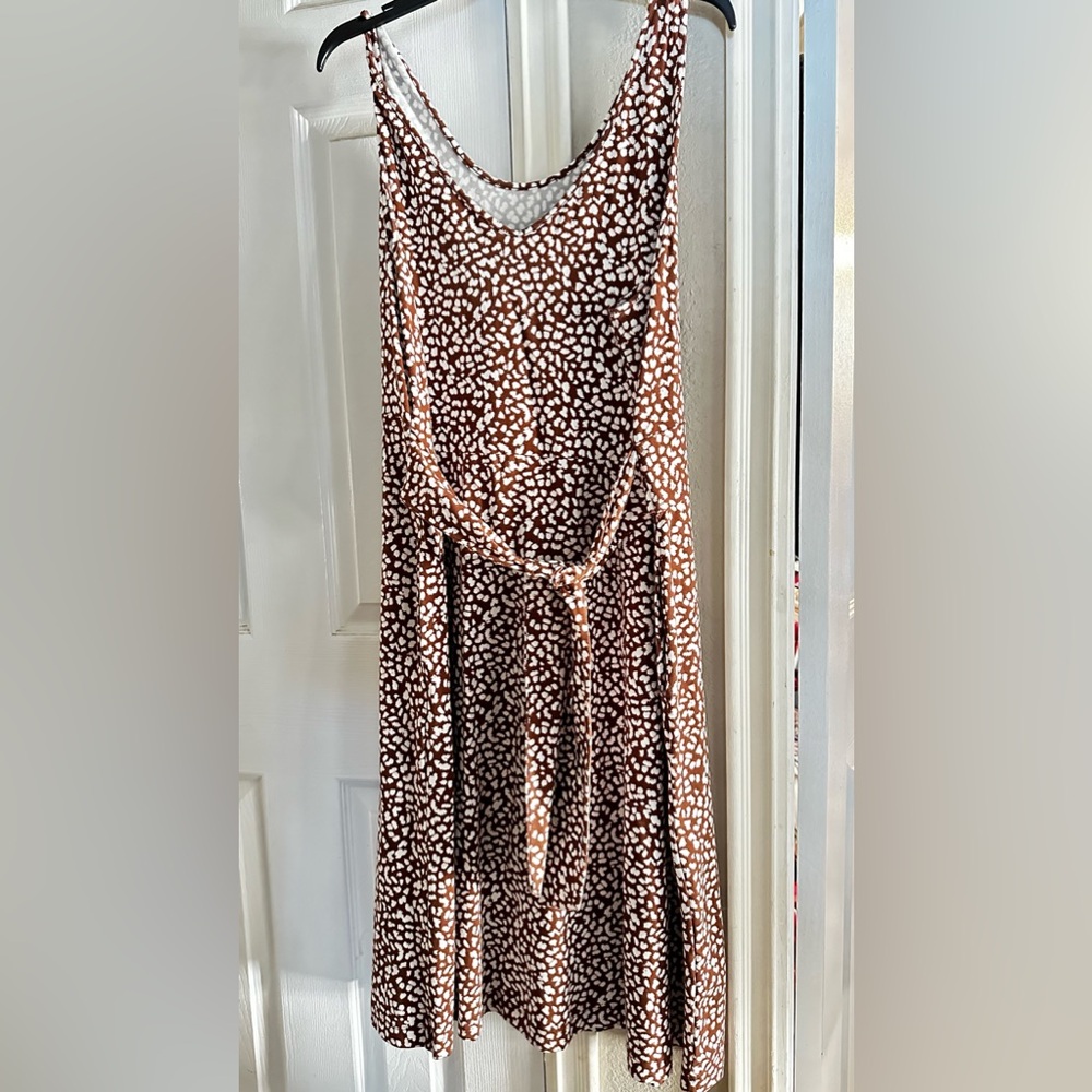 Apt9 xxl brown & white tank dress with pockets and tie around the waste